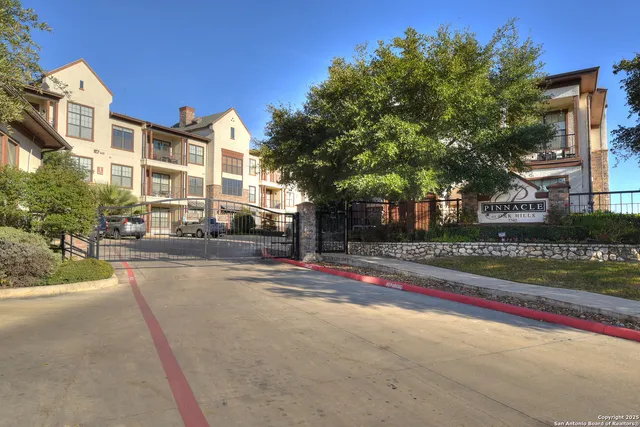 $1,450 | 7342 Oak Manor, Unit 7104, San Antonio, TX 78229