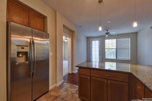 $1,450 | 7342 Oak Manor, Unit 7104, San Antonio, TX 78229