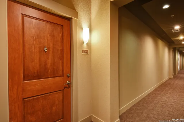 $1,450 | 7342 Oak Manor, Unit 7104, San Antonio, TX 78229