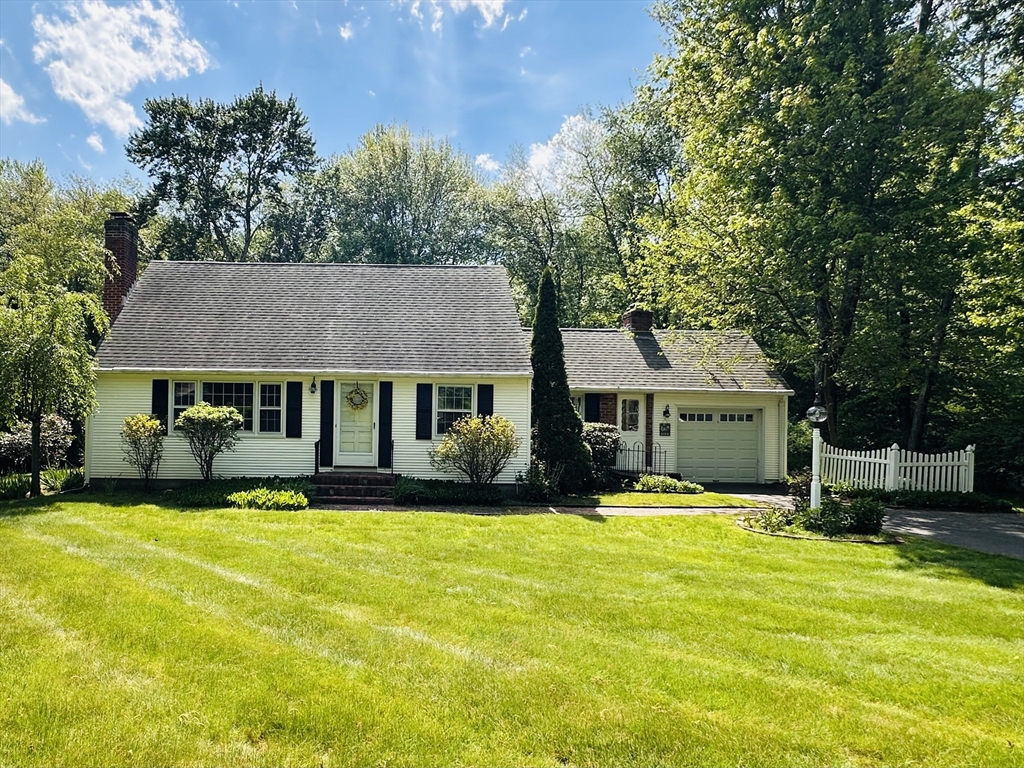 1193 Amostown Road West Springfield, MA 01089 - Photo 2 of 35 Gallery Image 2