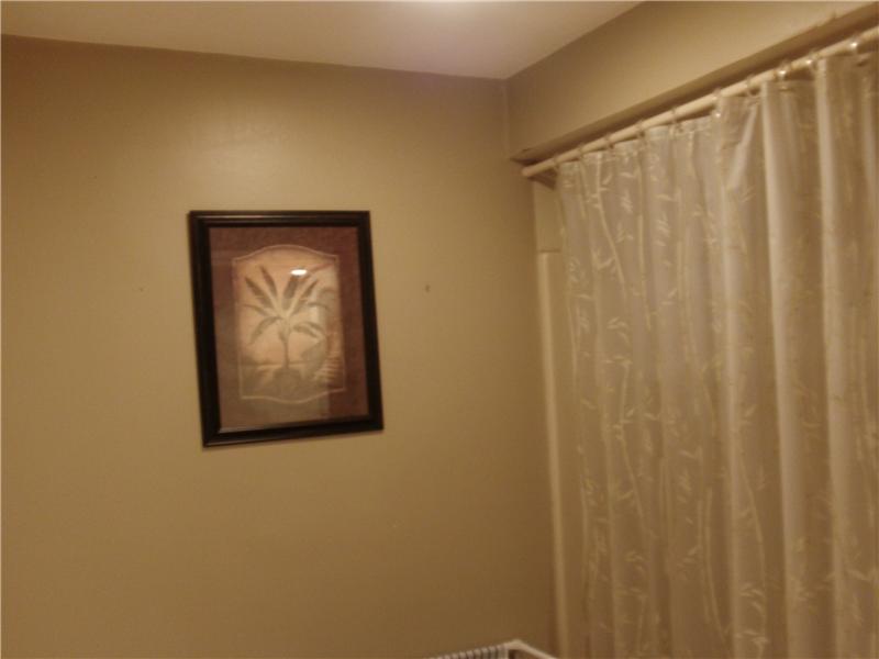 40 Lindesta Road Pawtucket, RI 02861 - Photo 24 of 25 Bathroom.
