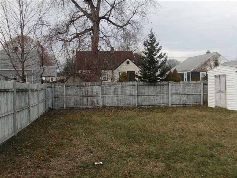 40 Lindesta Road Pawtucket, RI 02861 - Photo 8 of 25 Yard/Garden.
