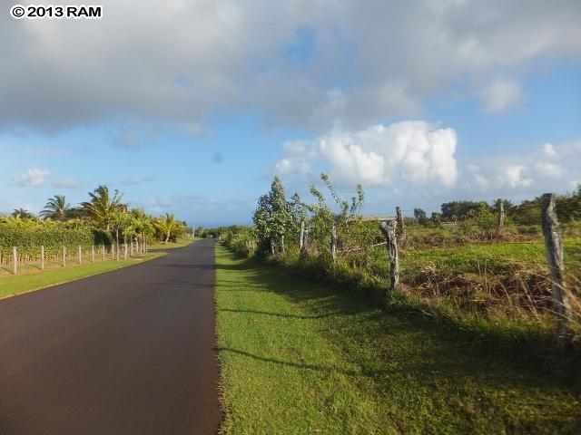 1419 Hog Back Road, Unit LOT 11 Haiku, HI 96708 - Photo 3 of 9 a view of a lake