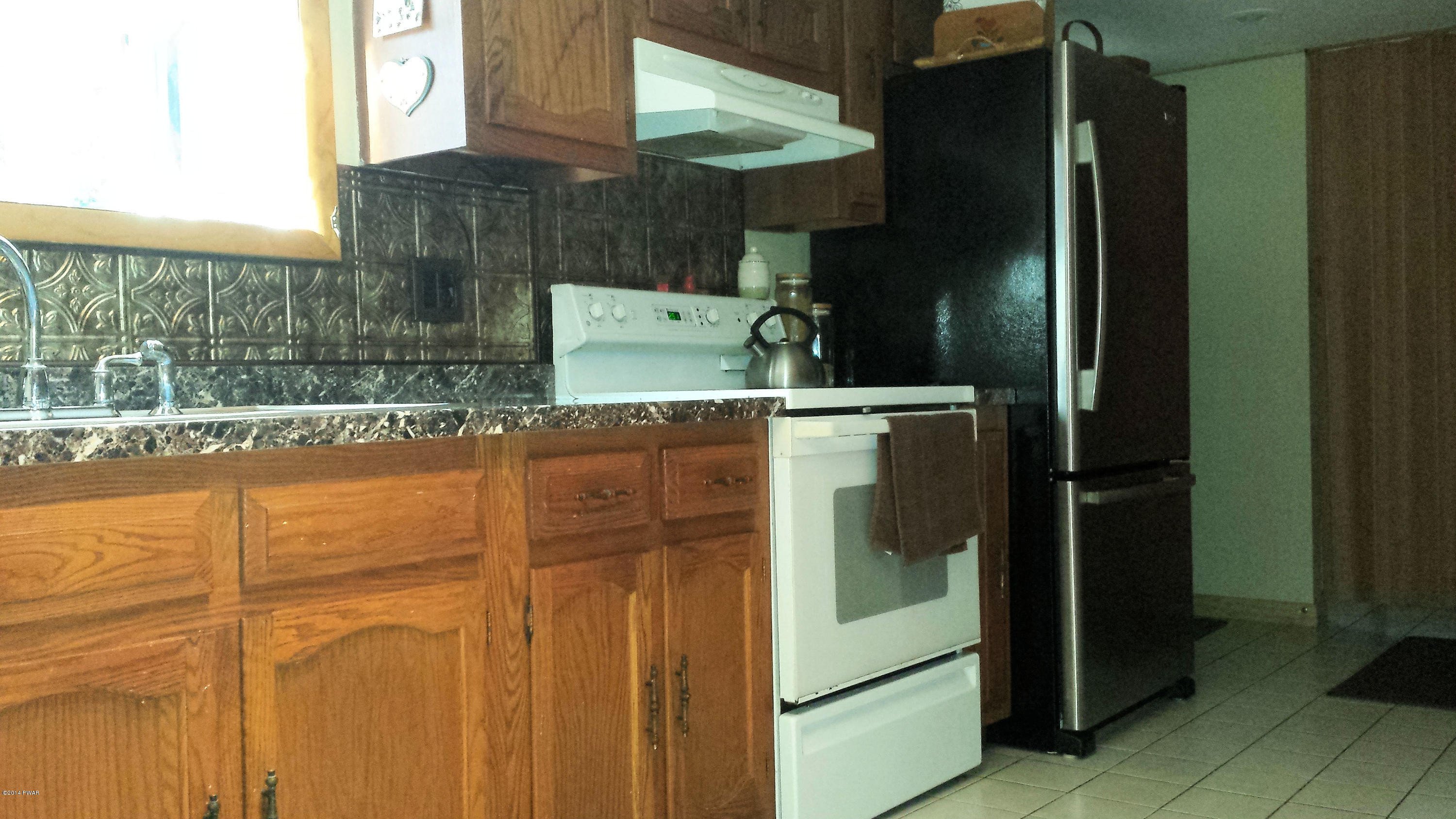 126 Locust Road Dingmans Ferry, PA 18328 - Photo 6 of 16