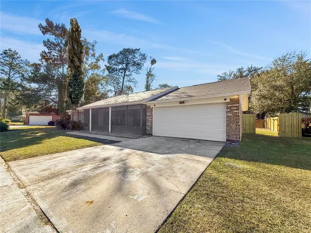 $1,695 | 1116 Turtle Creek Drive North, Jacksonville, FL 32218