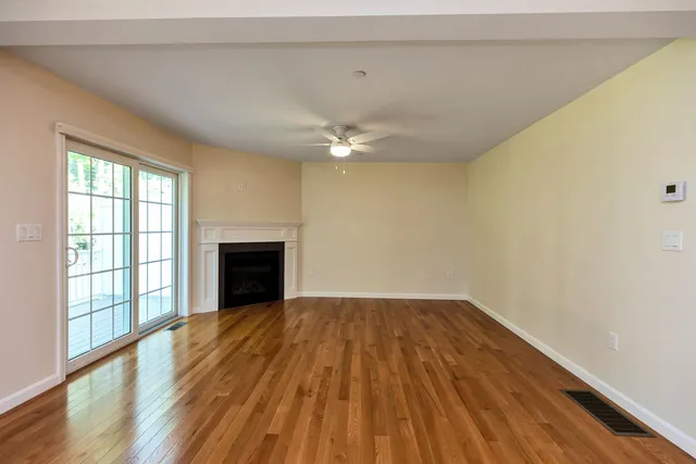 $3,150 | 240 Knollwood Way, Manchester, NH 03102