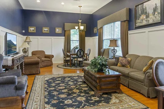 $3,150 | 240 Knollwood Way, Manchester, NH 03102