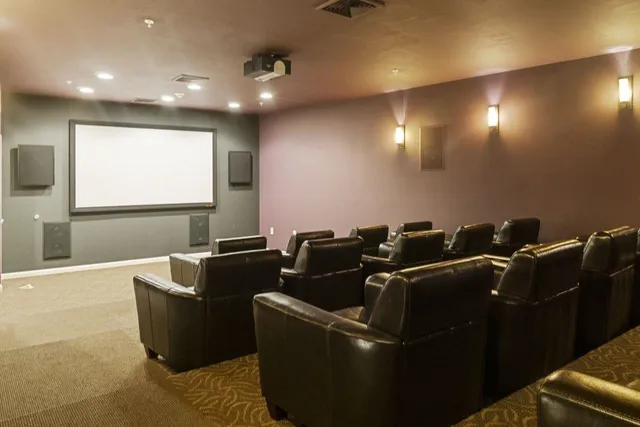 $3,150 | 240 Knollwood Way, Manchester, NH 03102