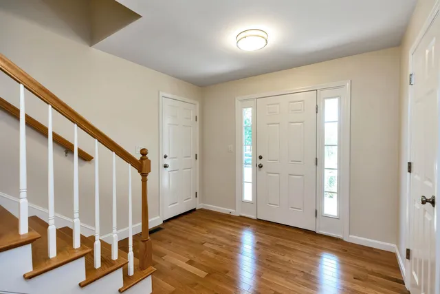 $3,150 | 240 Knollwood Way, Manchester, NH 03102