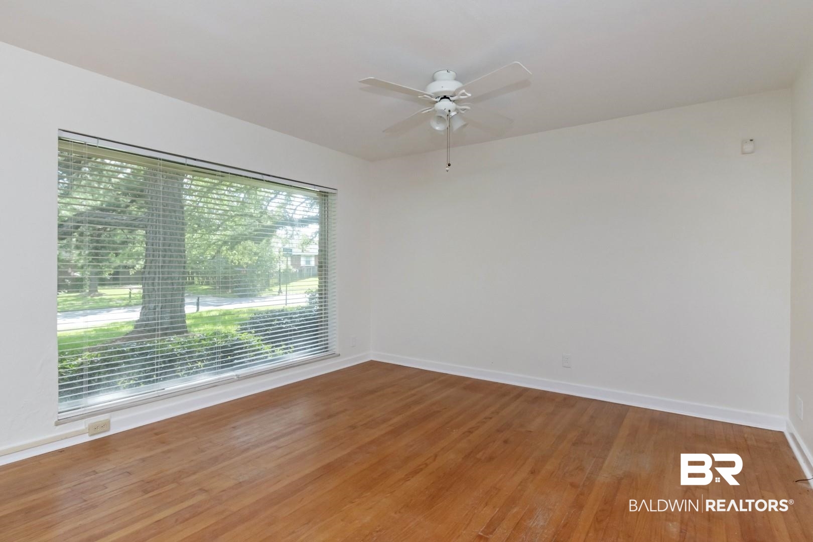 251 Irvine Road Mobile, AL 36606 - Photo 5 of 22