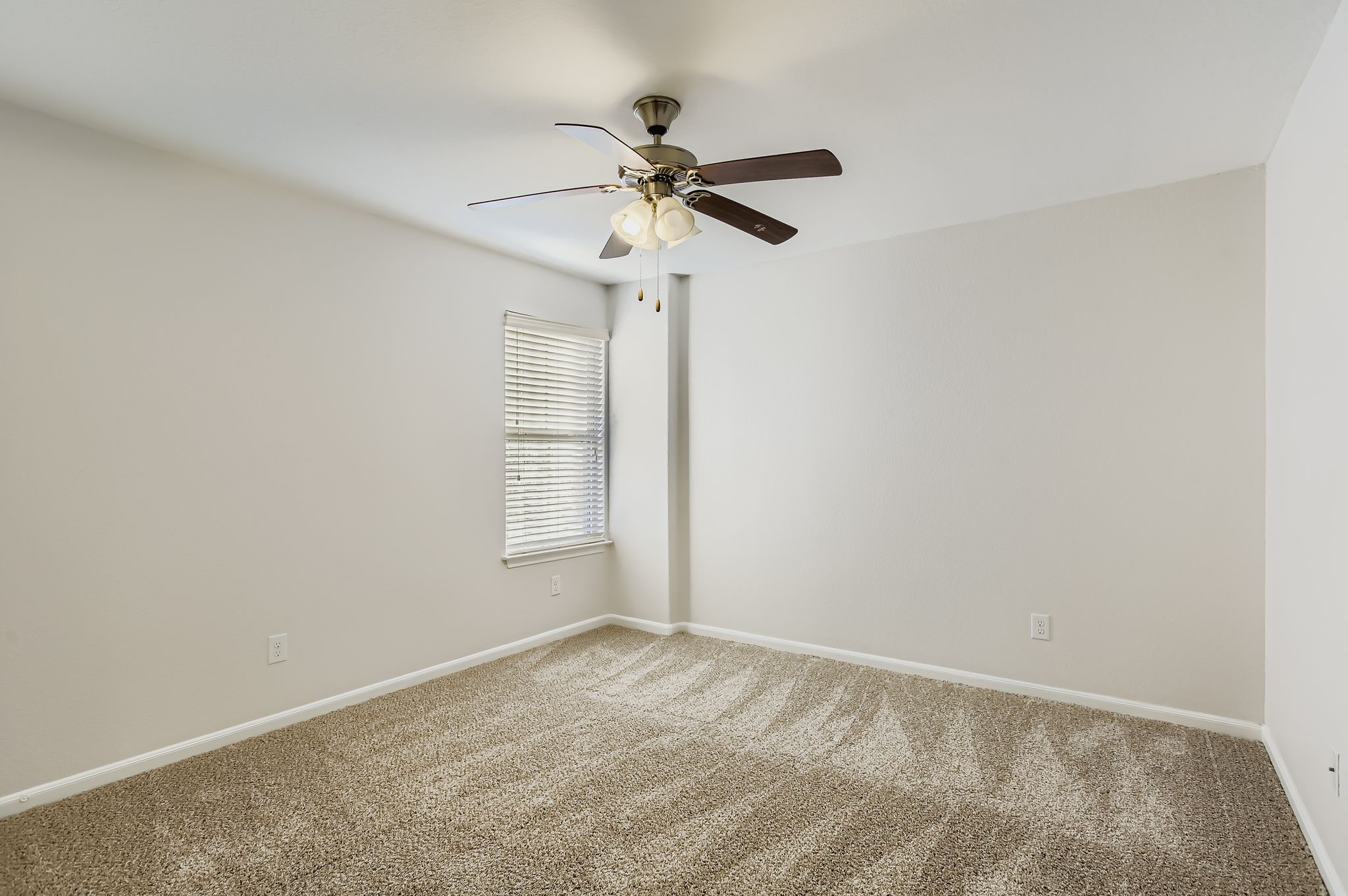 25243 Saddlebrook Ranch Drive Tomball, TX 77375 - Photo 13 of 27