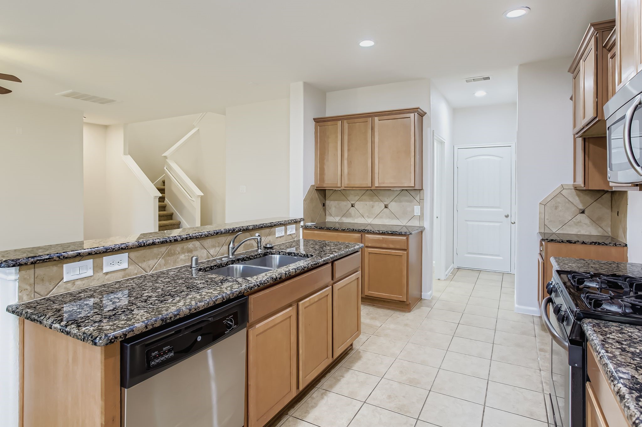 25243 Saddlebrook Ranch Drive Tomball, TX 77375 - Photo 6 of 27