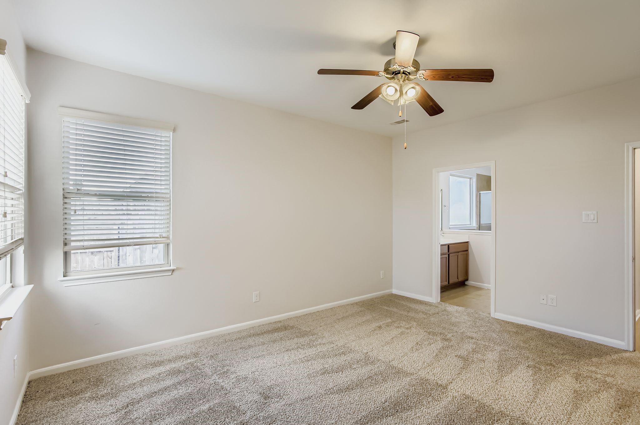 25243 Saddlebrook Ranch Drive Tomball, TX 77375 - Photo 9 of 27