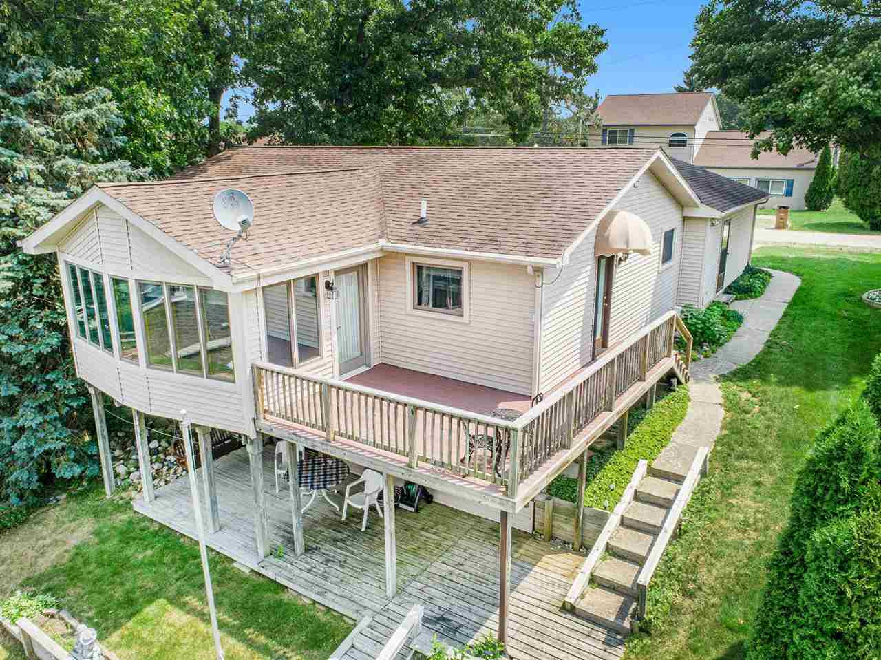 46 Deep Lake Road Brooklyn, MI 49230 - Photo 2 of 42 Photo 2
