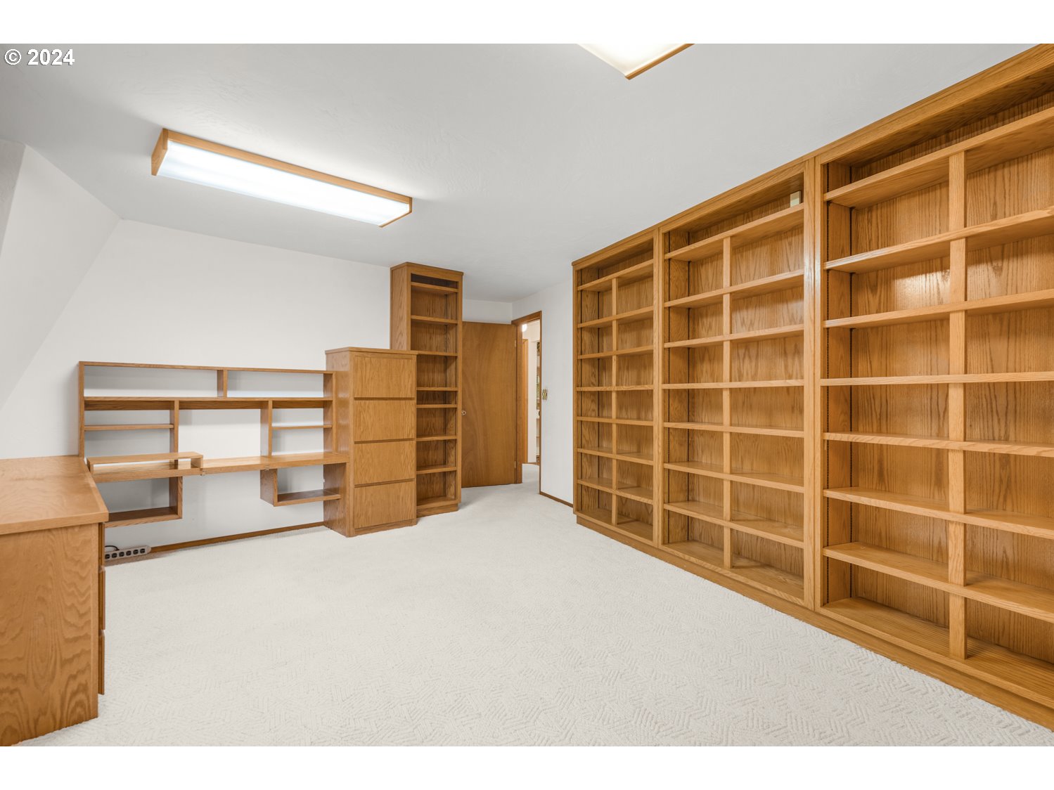 2626 Northwest 83rd Place Portland, OR 97229 - Photo 14 of 46