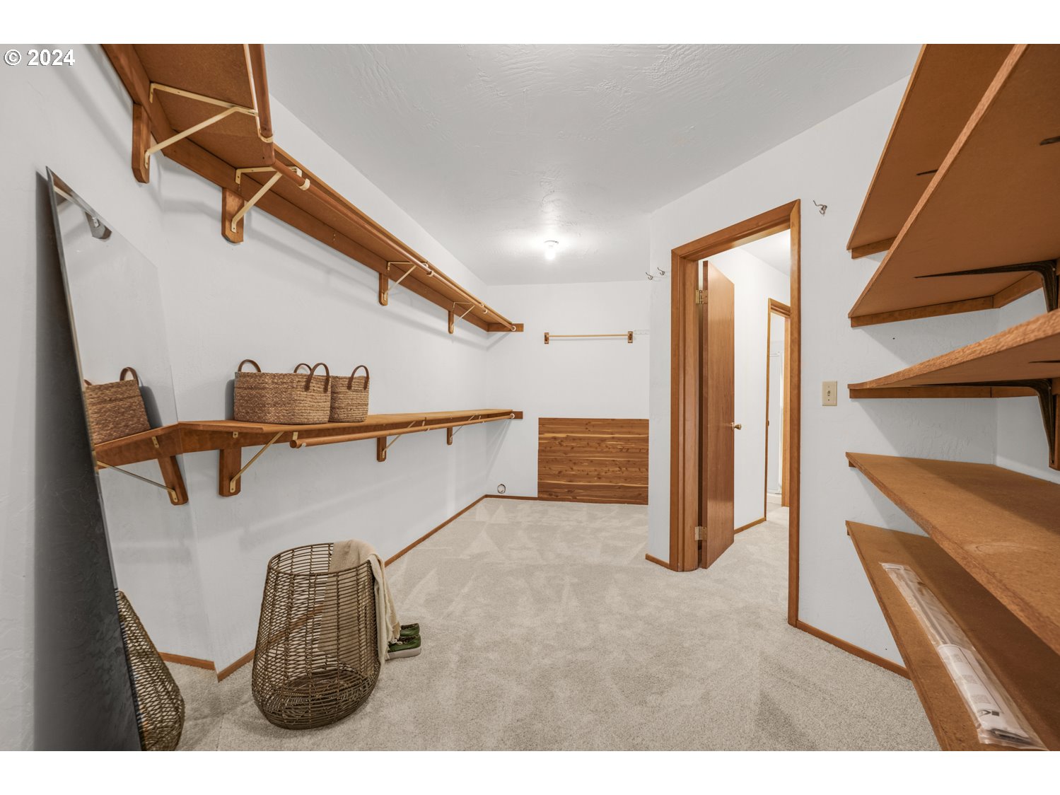 2626 Northwest 83rd Place Portland, OR 97229 - Photo 19 of 46