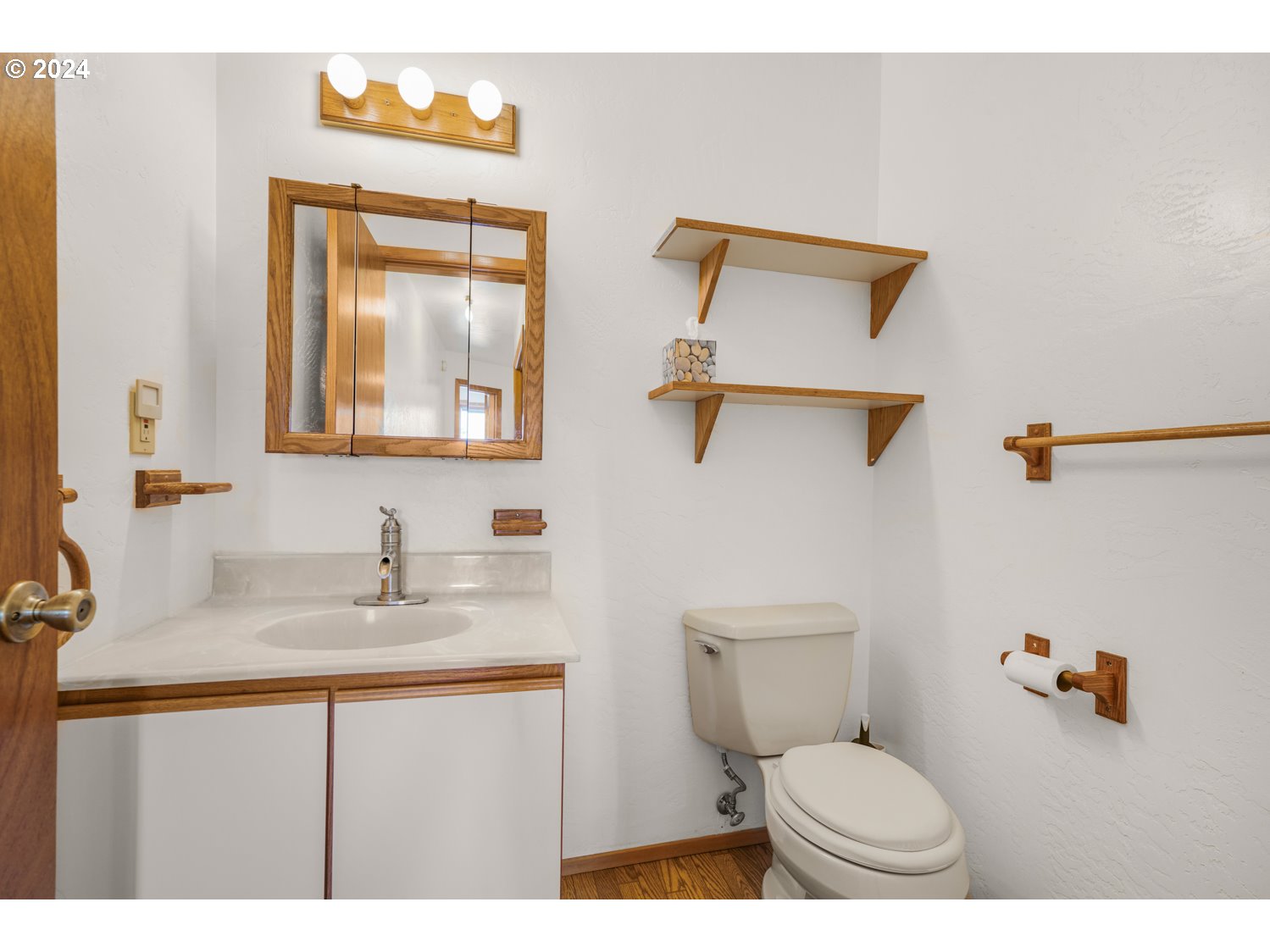 2626 Northwest 83rd Place Portland, OR 97229 - Photo 25 of 46