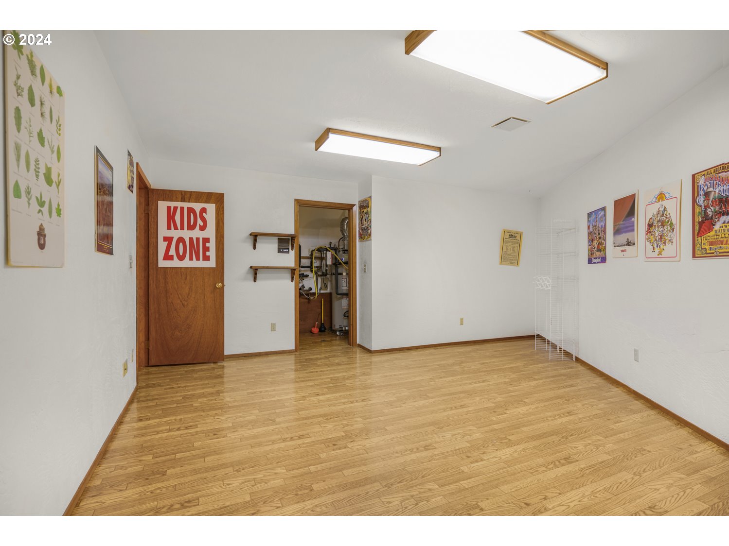 2626 Northwest 83rd Place Portland, OR 97229 - Photo 26 of 46