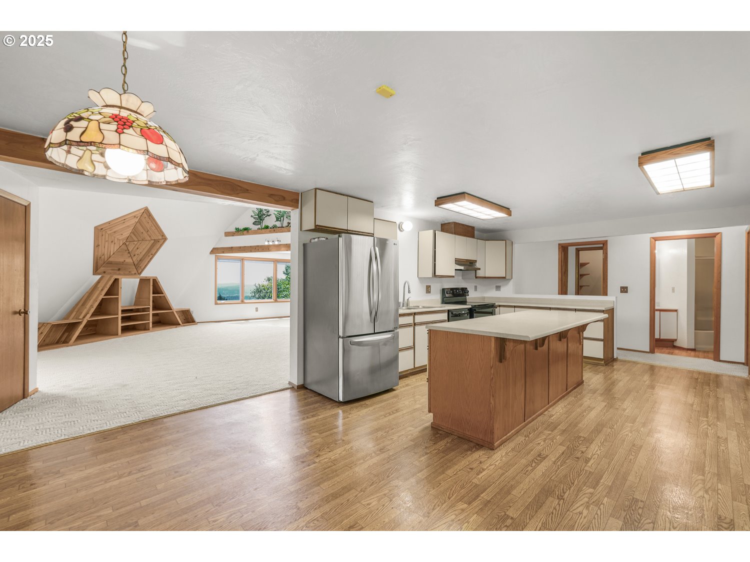 2626 Northwest 83rd Place Portland, OR 97229 - Photo 42 of 46