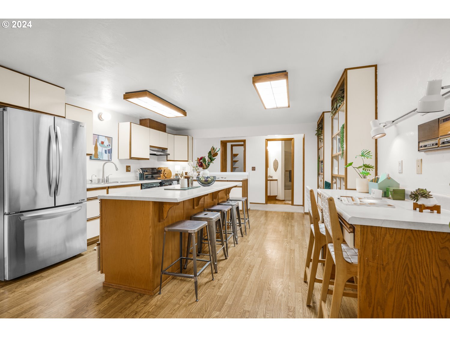 2626 Northwest 83rd Place Portland, OR 97229 - Photo 10 of 46