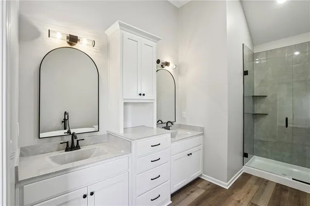 $385,000 | 319 Northeast 51st Road, Warrensburg, MO 64093