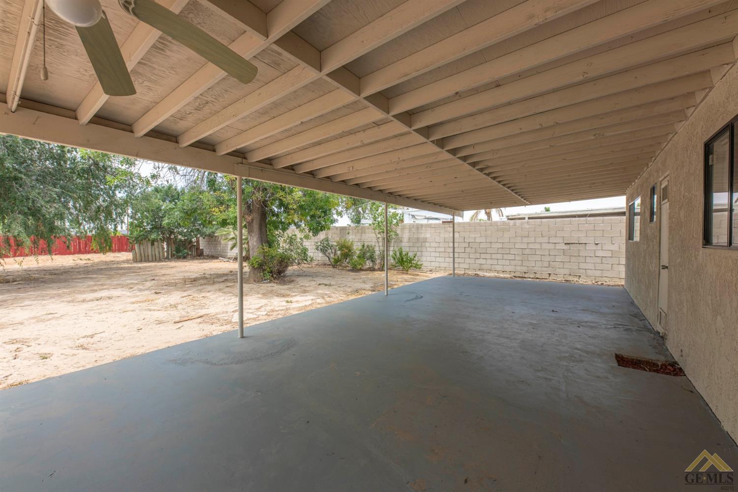 312 Rush Street Bakersfield, CA 93307 - Photo 32 of 40