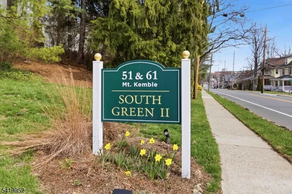 $3,100 | 51 Mt Kemble Avenue, Unit 207, Morristown, NJ 07960