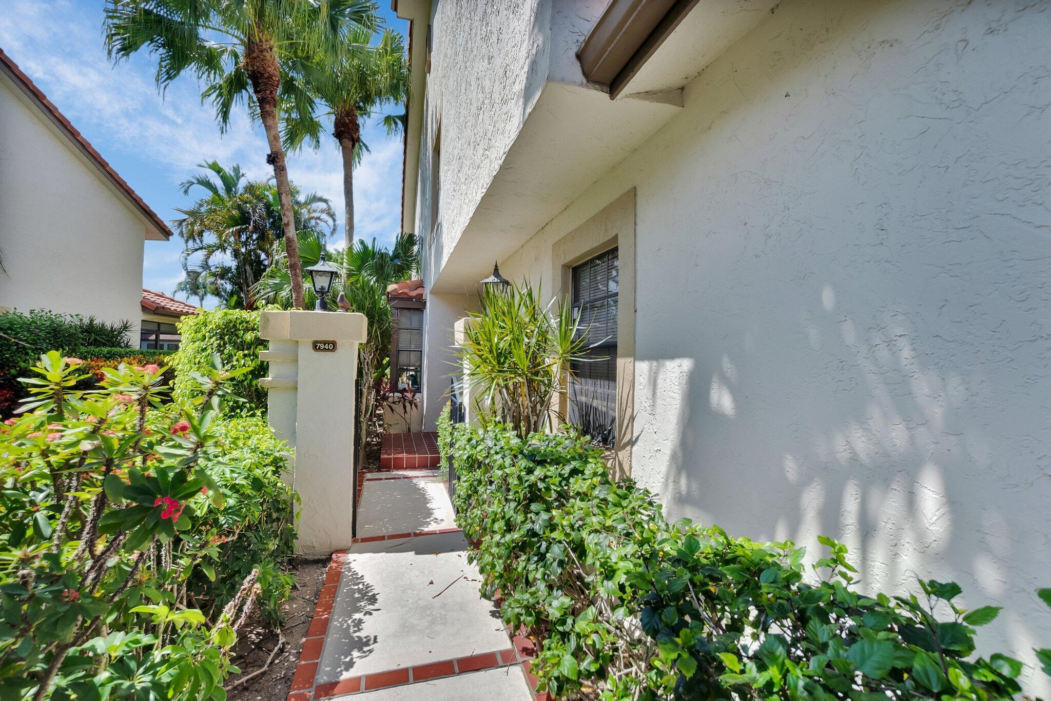 7940 La Mirada Drive Boca Raton, FL 33433 - Photo 3 of 50 2-web-or-mls-DSC_0811