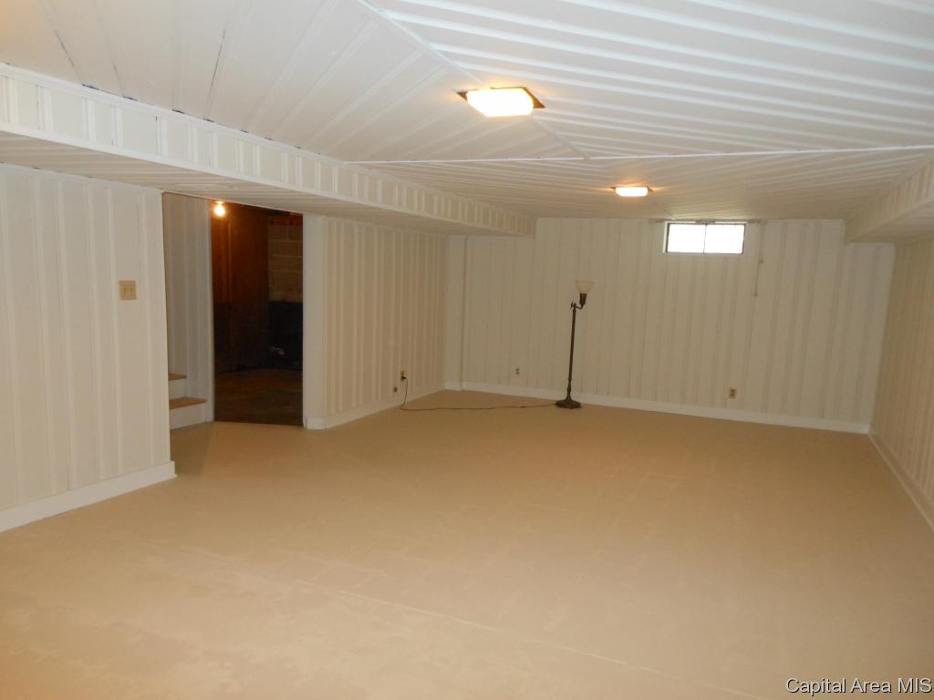 2312 South State Street Springfield, IL 62704 - Photo 22 of 36