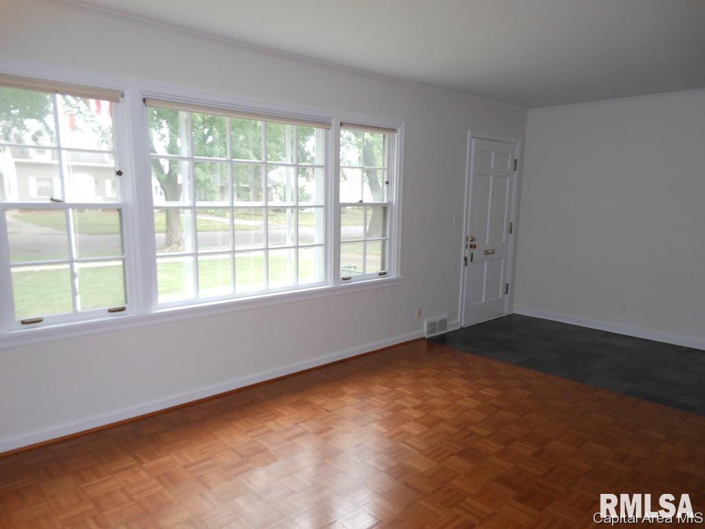 2312 South State Street Springfield, IL 62704 - Photo 4 of 36