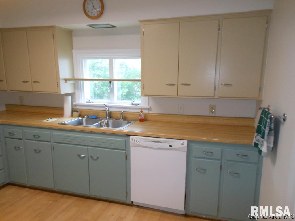 2312 South State Street Springfield, IL 62704 - Photo 5 of 36