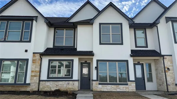 $2,625 | 353 Buck Ridge Drive, Little Elm, TX 75068