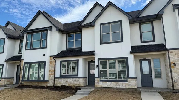 $2,625 | 353 Buck Ridge Drive, Little Elm, TX 75068