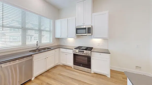 $2,625 | 353 Buck Ridge Drive, Little Elm, TX 75068