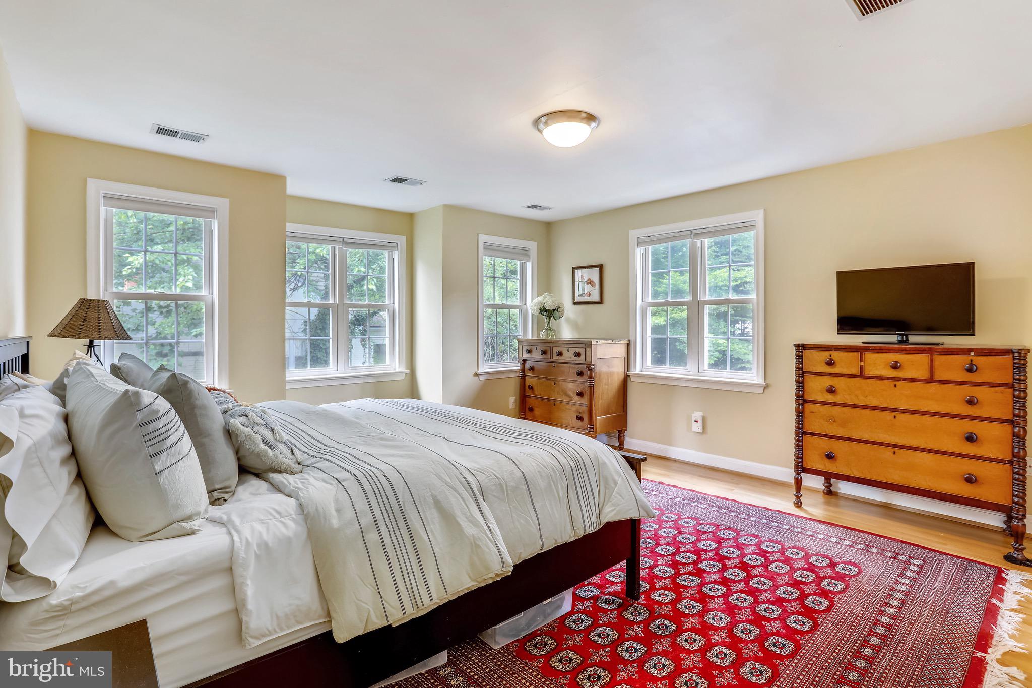 8636 Melwood Road Bethesda, MD 20817 - Photo 15 of 36 Light-Filled, Spacious Master Suite