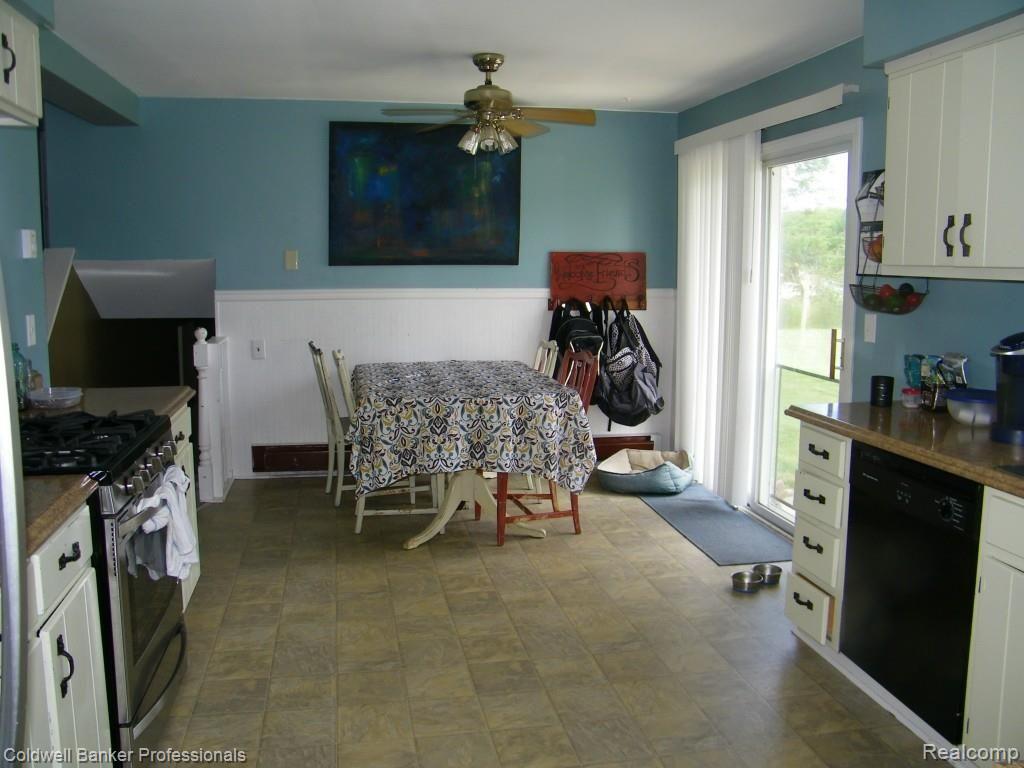 5102 Old State Road North Branch, MI 48461 - Photo 7 of 22