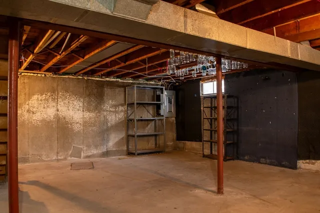 $314,900 | 12 Wilmot Street, Fitchburg, MA 01420