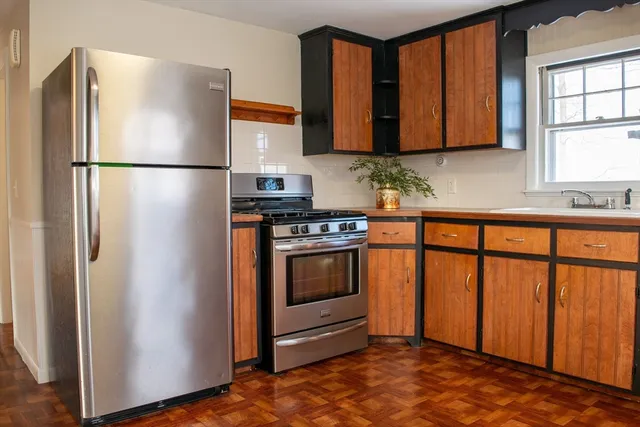 $314,900 | 12 Wilmot Street, Fitchburg, MA 01420