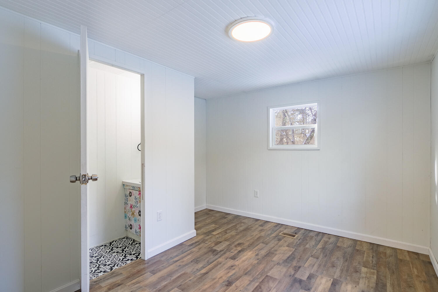 244 Main Street Hope, ME 04847 - Photo 11 of 22 bedroom 2