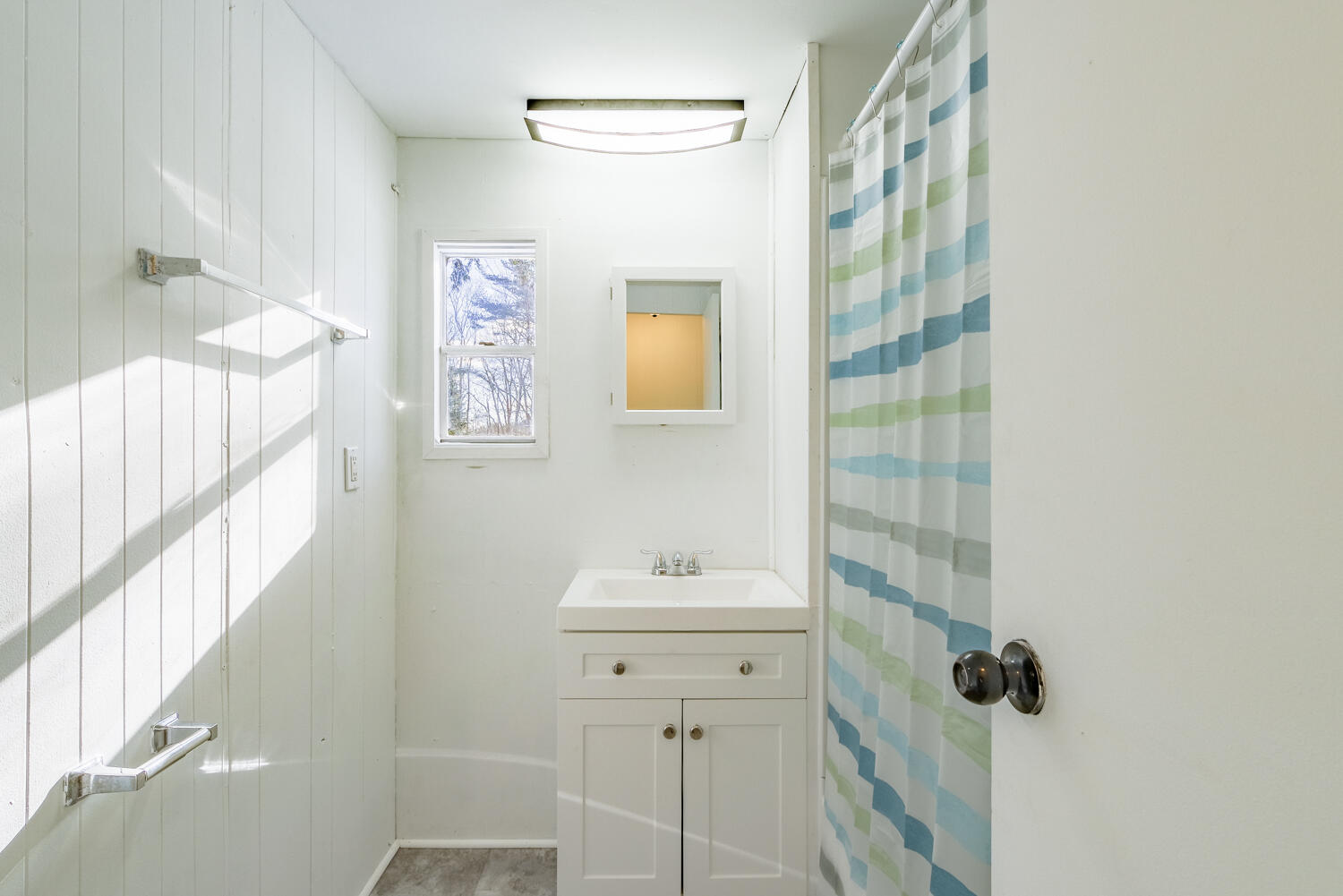 244 Main Street Hope, ME 04847 - Photo 15 of 22 full bath