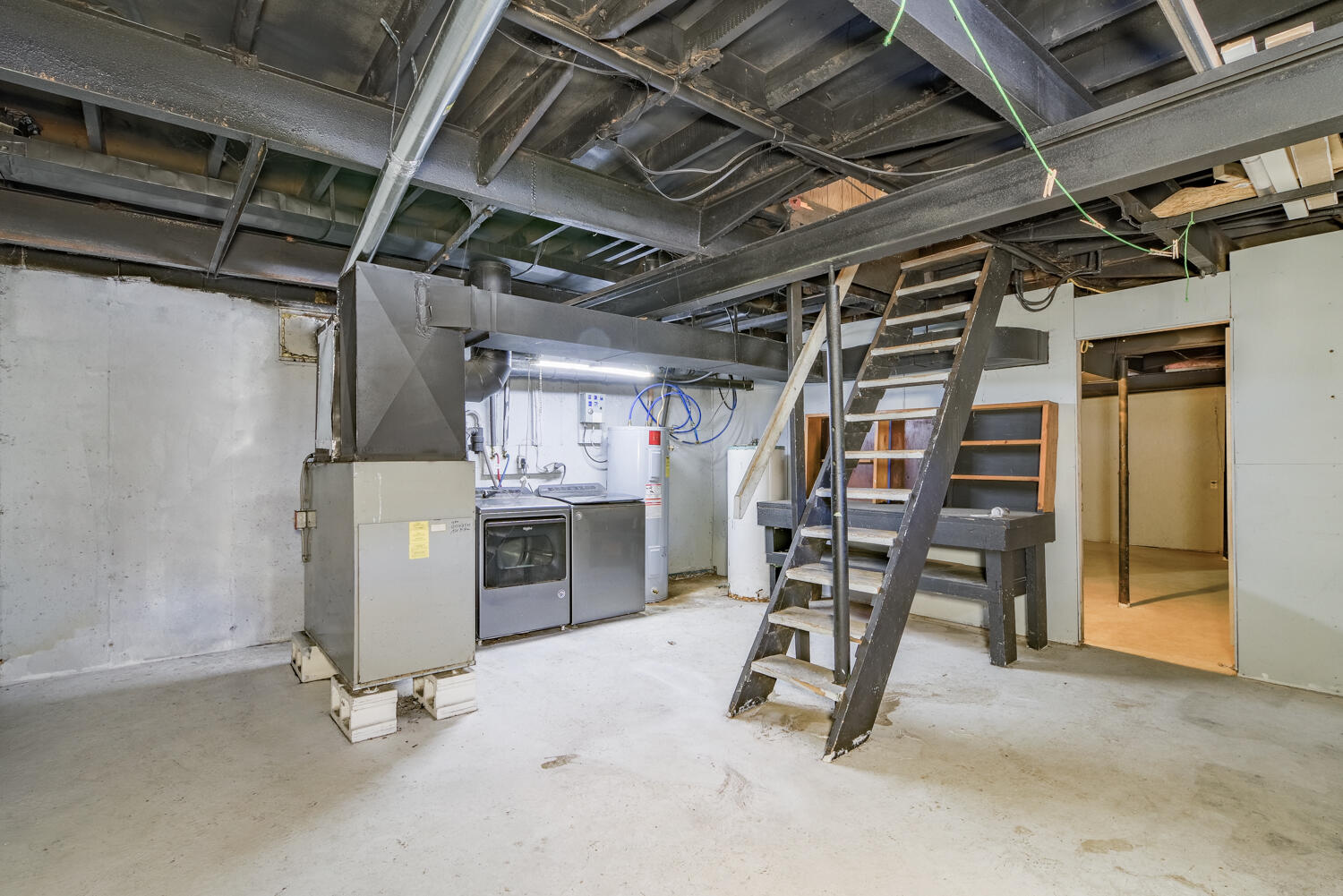 244 Main Street Hope, ME 04847 - Photo 19 of 22 Laundry