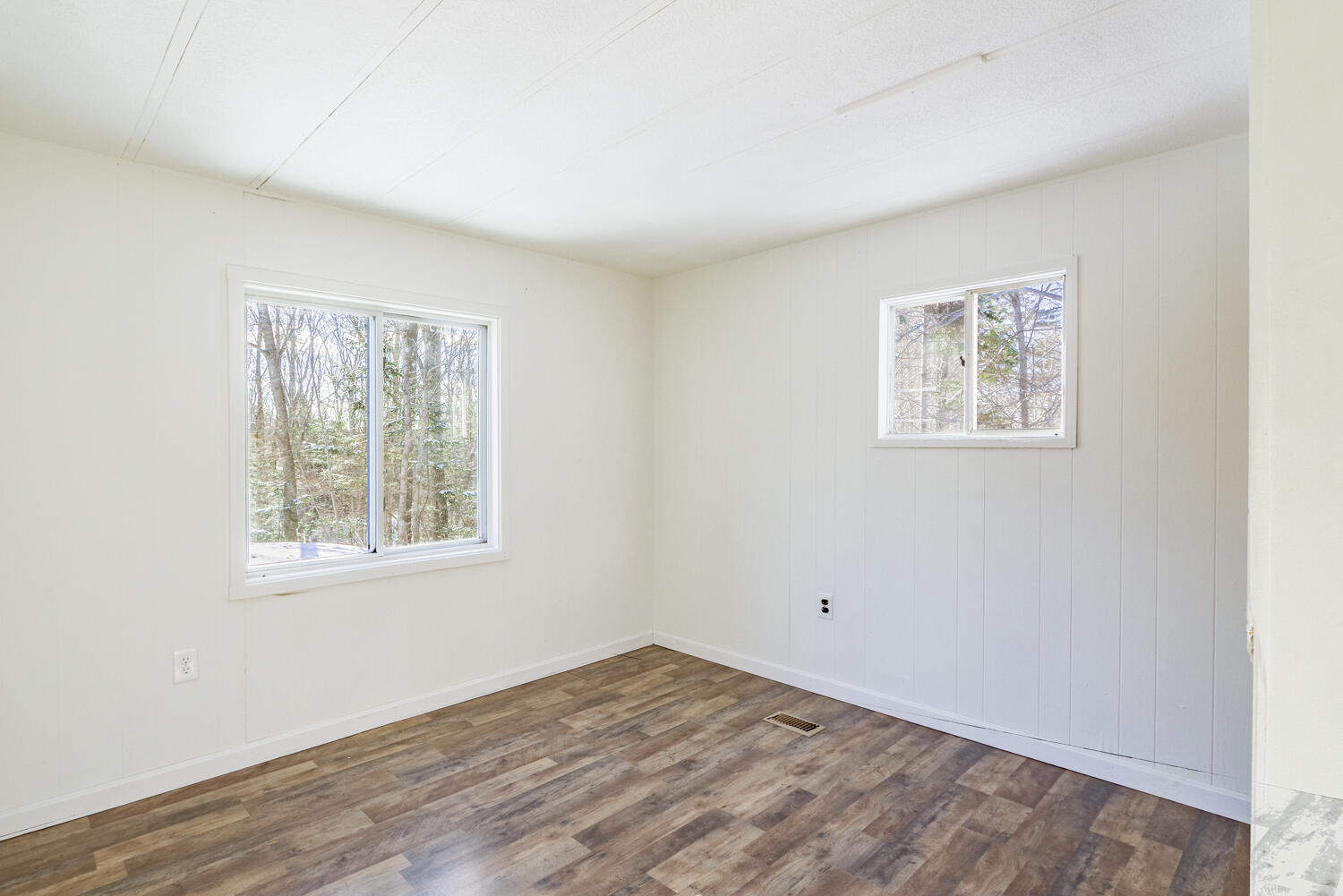 244 Main Street Hope, ME 04847 - Photo 9 of 22 bedroom 1