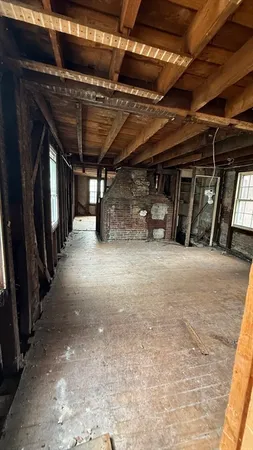 $195,000 | 8 School Street, Fitchburg, MA 01420