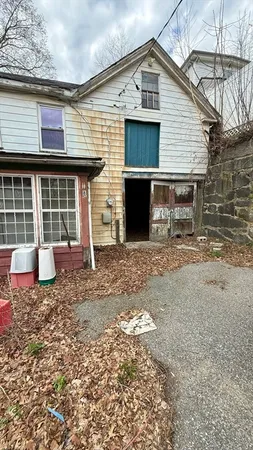 $195,000 | 8 School Street, Fitchburg, MA 01420