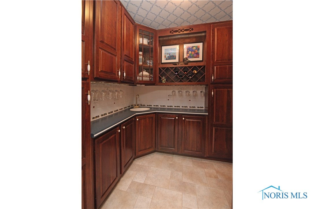 4520 Corey Road Toledo, OH 43623 - Photo 15 of 36 Gallery Image 15
