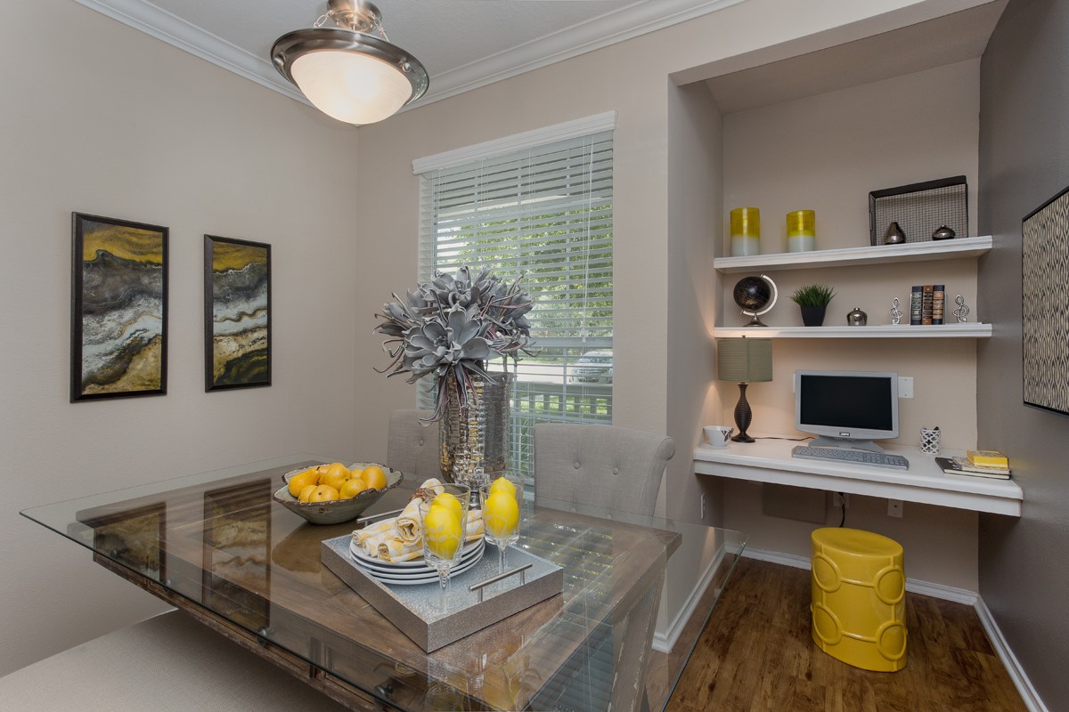 10440 Deerwood Road, Unit 90924 Houston, TX 77042 - Photo 1 of 20