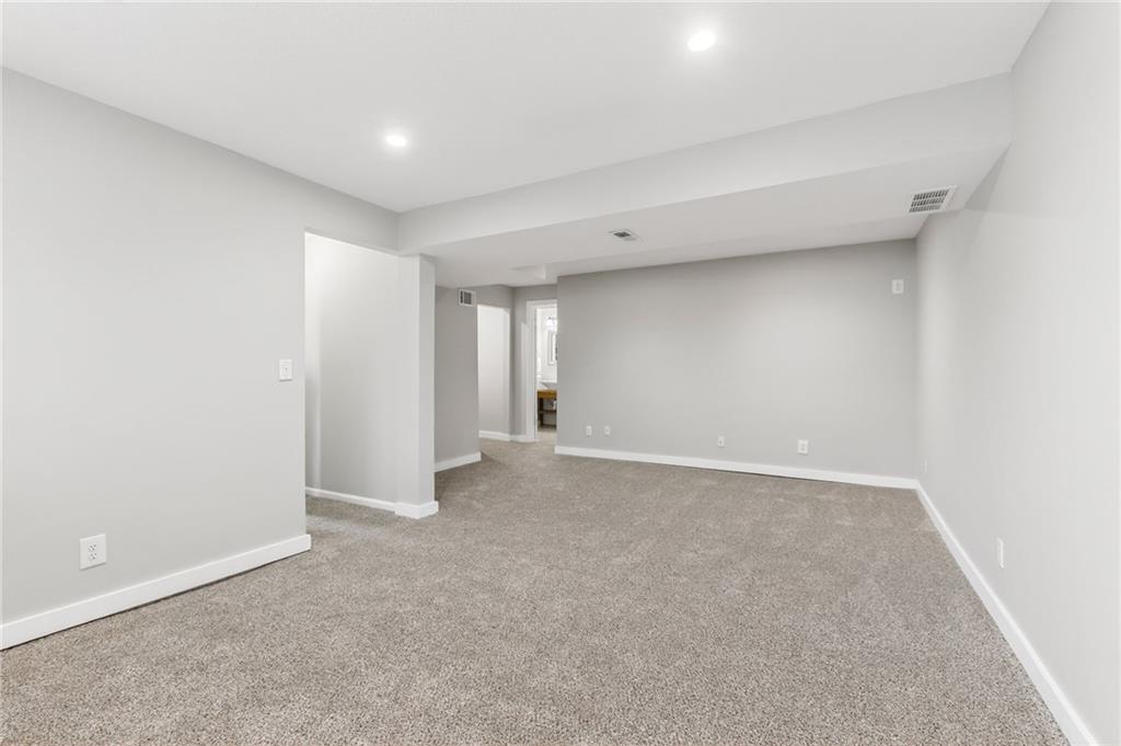 516 Sharon Drive Liberty, MO 64068 - Photo 22 of 33