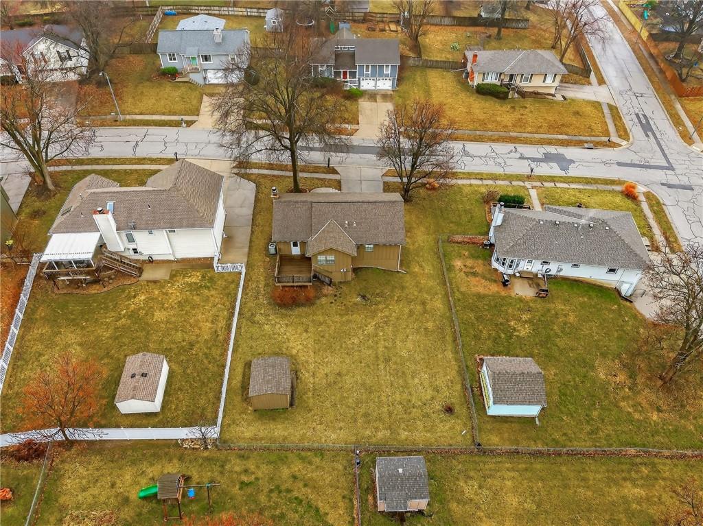 516 Sharon Drive Liberty, MO 64068 - Photo 29 of 33