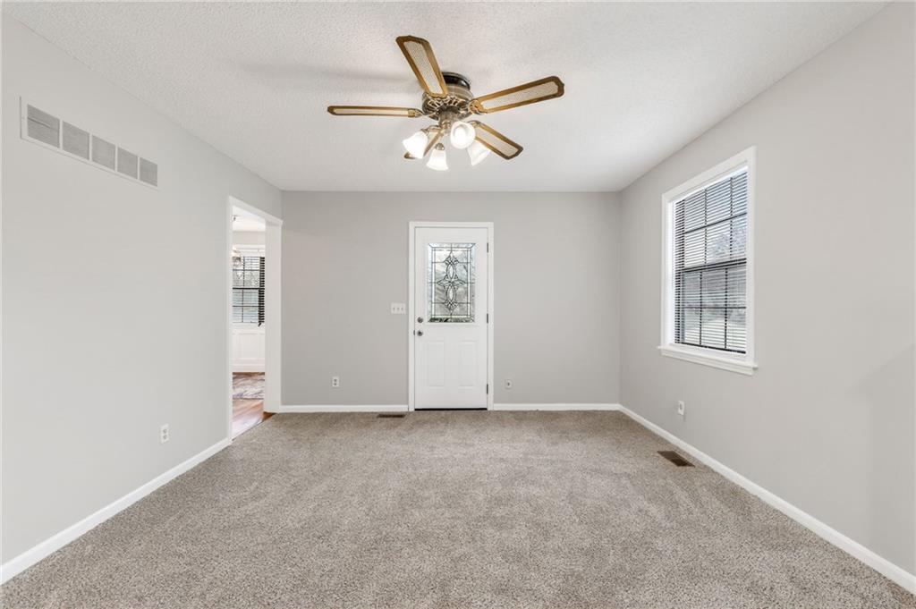 516 Sharon Drive Liberty, MO 64068 - Photo 6 of 33