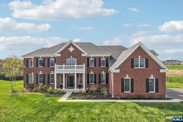 $2,850,000 | 22 Woodmere Road, Upper Saddle River, NJ 07458